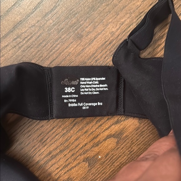 Soma Black Women's Enbliss full coverage bra. Size 38c - Picture 3 of 4